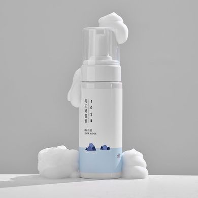 Очищуюча пінка для проблемної шкіри ROUND LAB 1025 Dokdo Bubble foam 150 ml